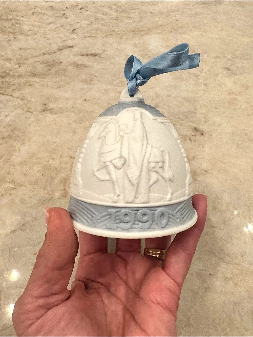 Lladro Christmas Bell, 1990 No. 5.641 Holiday Decor